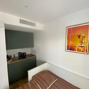 u-caseddu-cannes.fr-provencehotel.com/